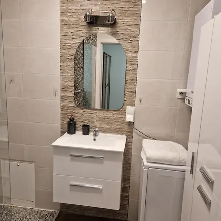 Komorniki - Osiedla Na Skraju Lasu Apartmán *