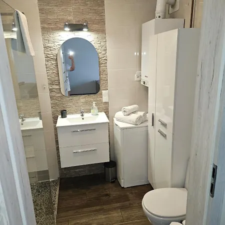 Komorniki - Osiedla Na Skraju Lasu Apartmán *